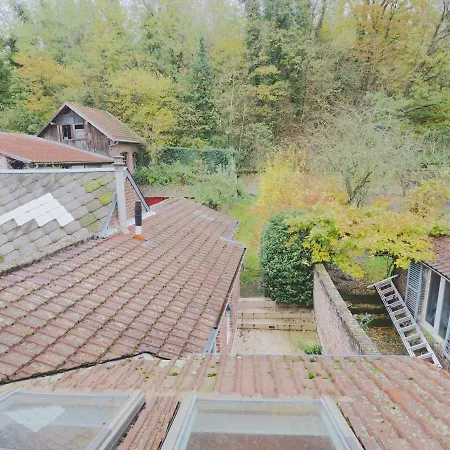 Elegant Bourgeoise Style House With Garden Villa