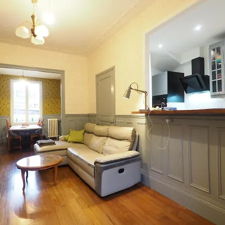 Elegant Bourgeoise Style House With Garden * Laon